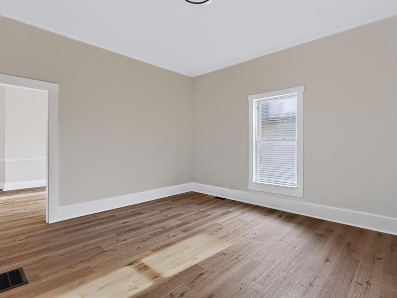 281 W 2nd Street , Logan, OH 43138 Photo 9
