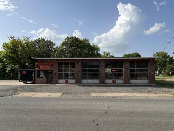 313 E Harding Ave , Pine Bluff, AR 71601