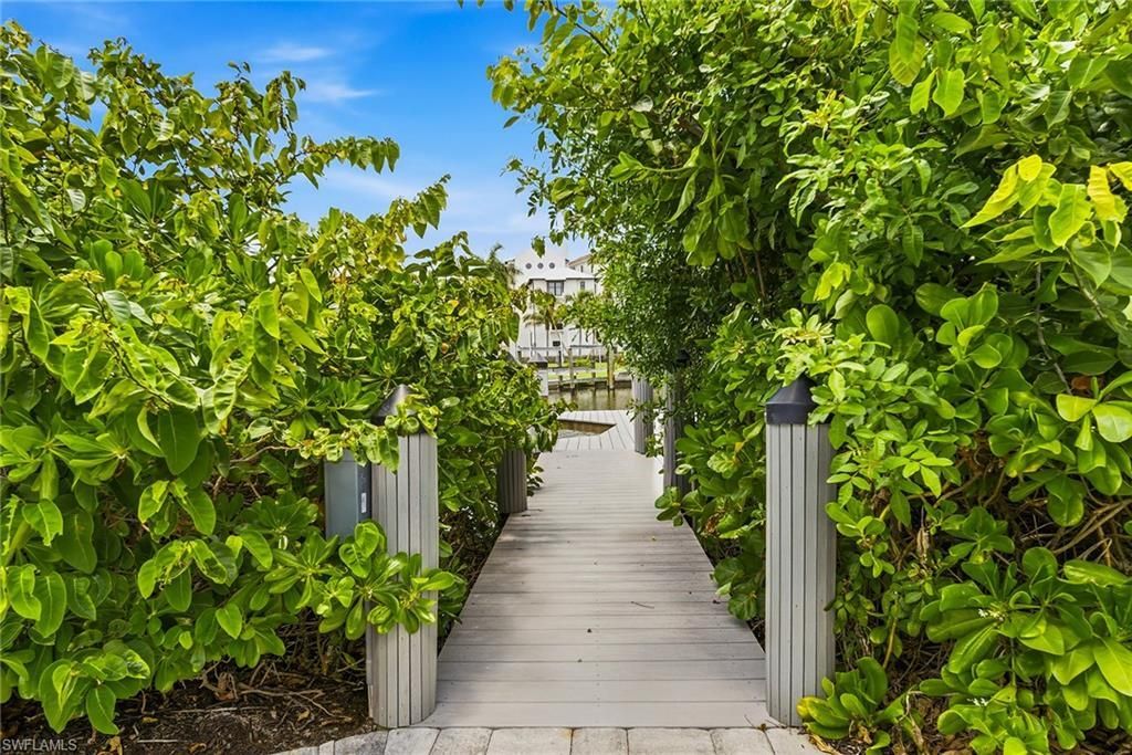 98 Southport Cv , Bonita Springs, FL 34134 Photo