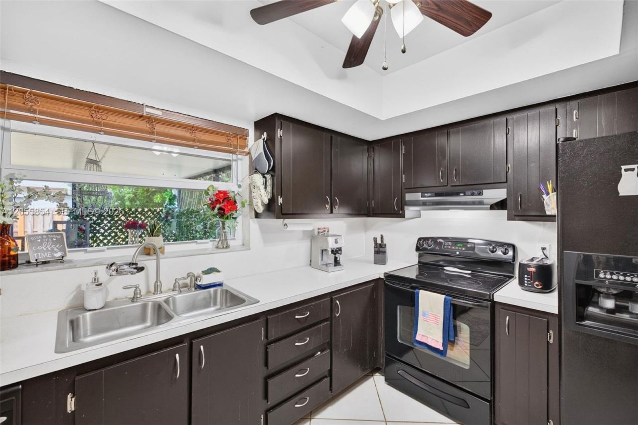 11371 NW 37th Pl , Sunrise, FL 33323 Photo