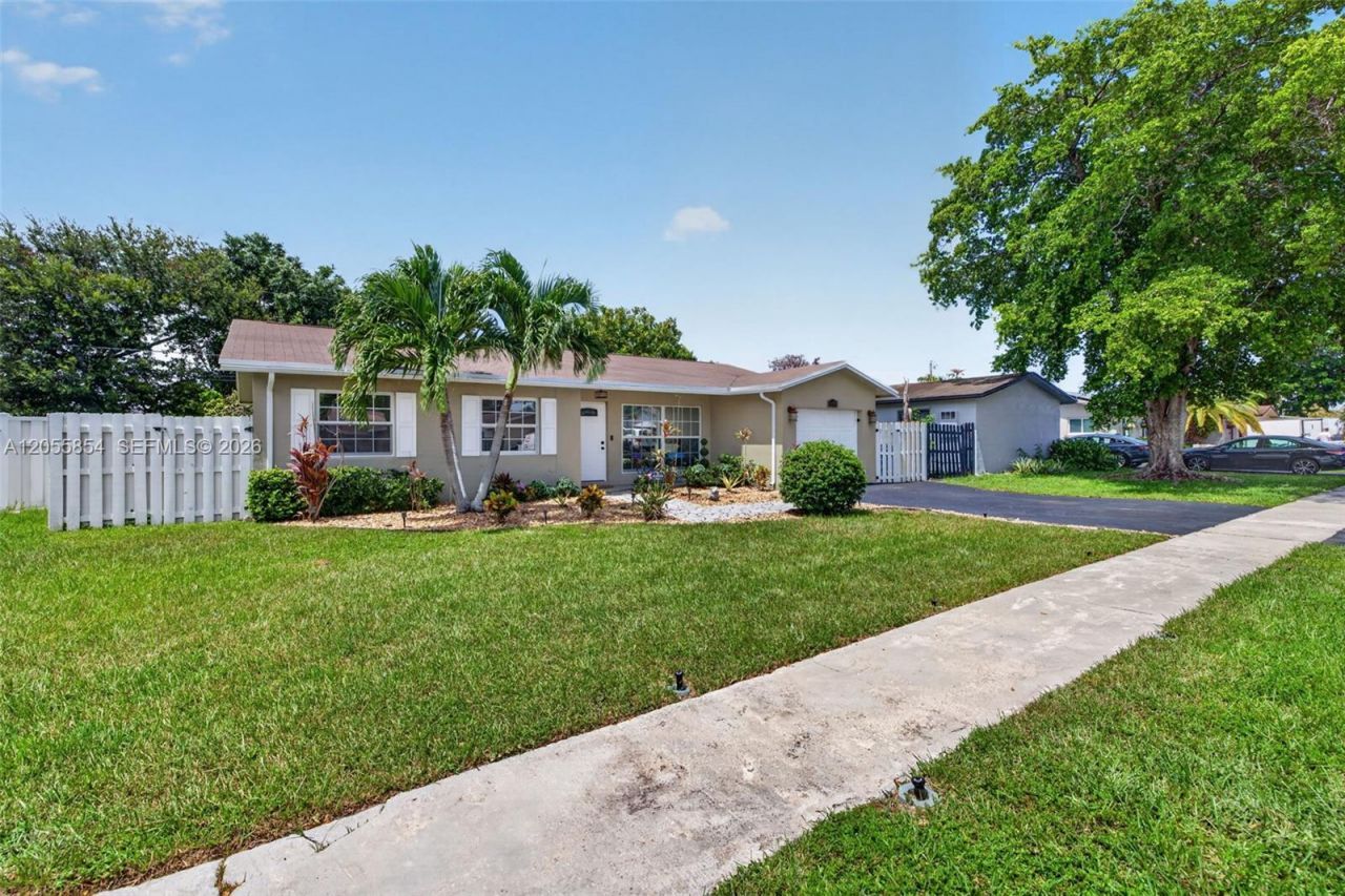 11371 NW 37th Pl , Sunrise, FL 33323 Photo