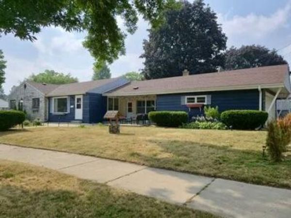 8301 W Nash STREET, Milwaukee, WI 53222