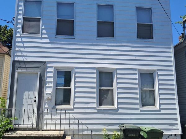 9 Oak Street, Cohoes, NY 12047