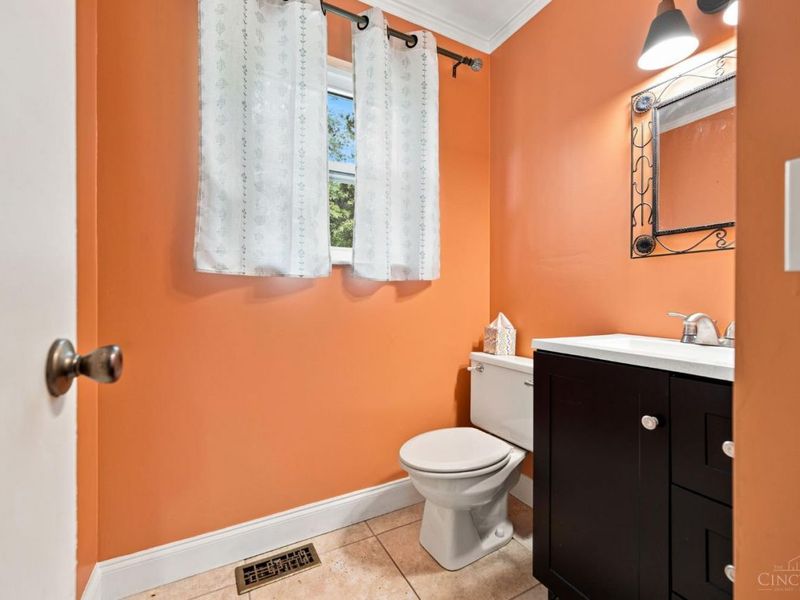 1063 Tahoe Terrace, Delhi Twp, OH 45238 Photo 8