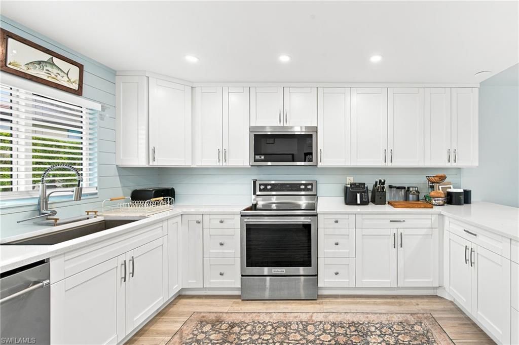 1417 Chesapeake Ave, Unit 106, Naples, FL 34102 Photo