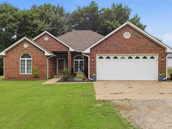 15597 Us Highway 77 , Wayne, OK 73095