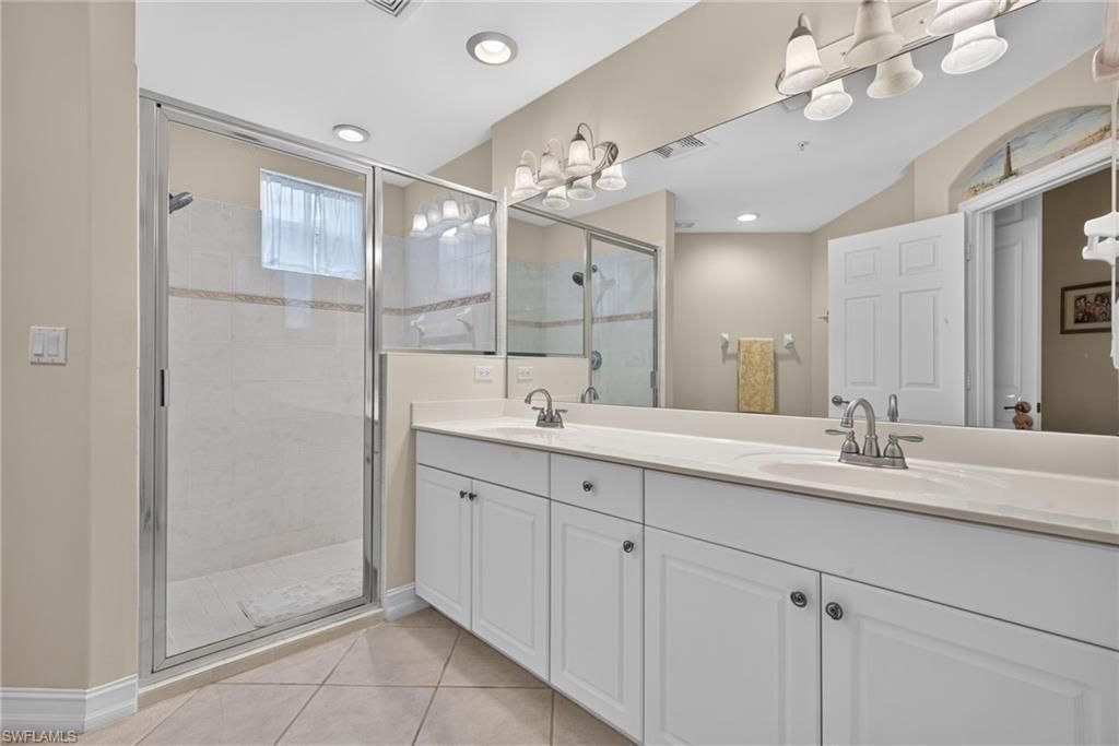 1672 Tarpon Bay Dr S, Unit 102, Naples, FL 34119 Photo