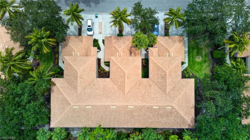 1672 Tarpon Bay Dr S, Unit 102, Naples, FL 34119 Photo