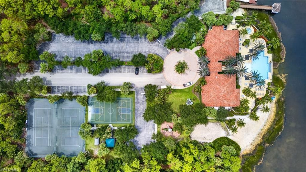 1672 Tarpon Bay Dr S, Unit 102, Naples, FL 34119 Photo