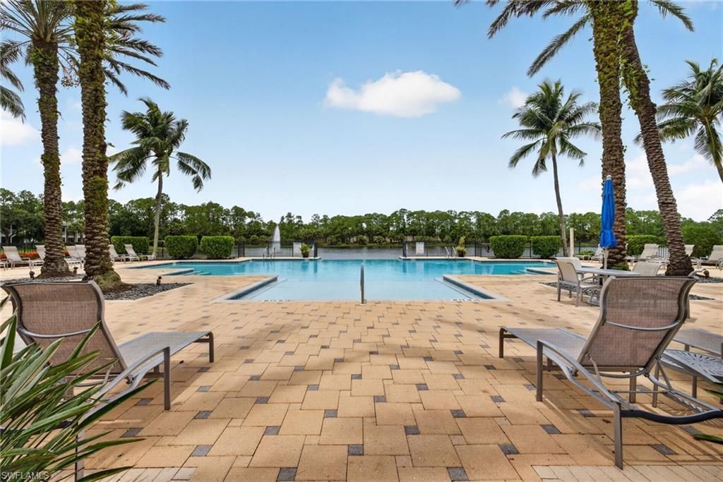 1672 Tarpon Bay Dr S, Unit 102, Naples, FL 34119 Photo