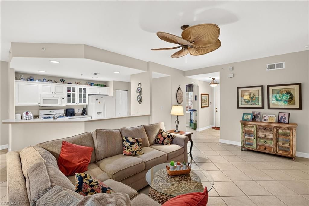 1672 Tarpon Bay Dr S, Unit 102, Naples, FL 34119 Photo
