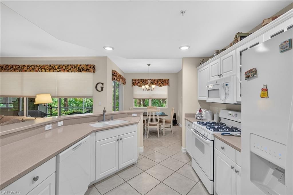 1672 Tarpon Bay Dr S, Unit 102, Naples, FL 34119 Photo