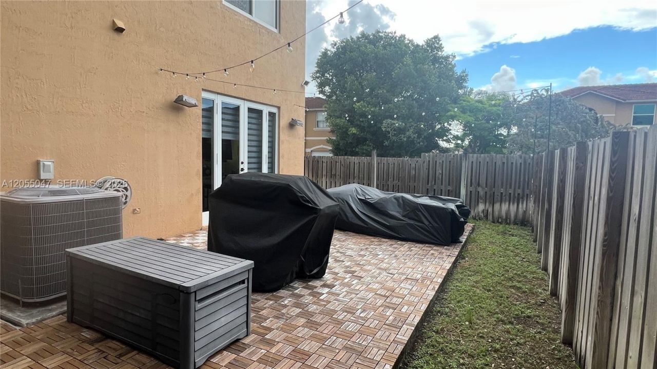 13540 NW 7th Ct, Unit 13540, Pembroke Pines, FL 33028 Photo