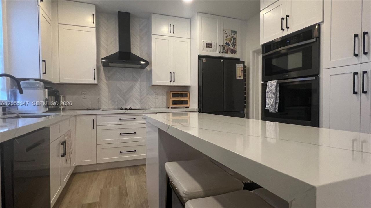 13540 NW 7th Ct, Unit 13540, Pembroke Pines, FL 33028 Photo