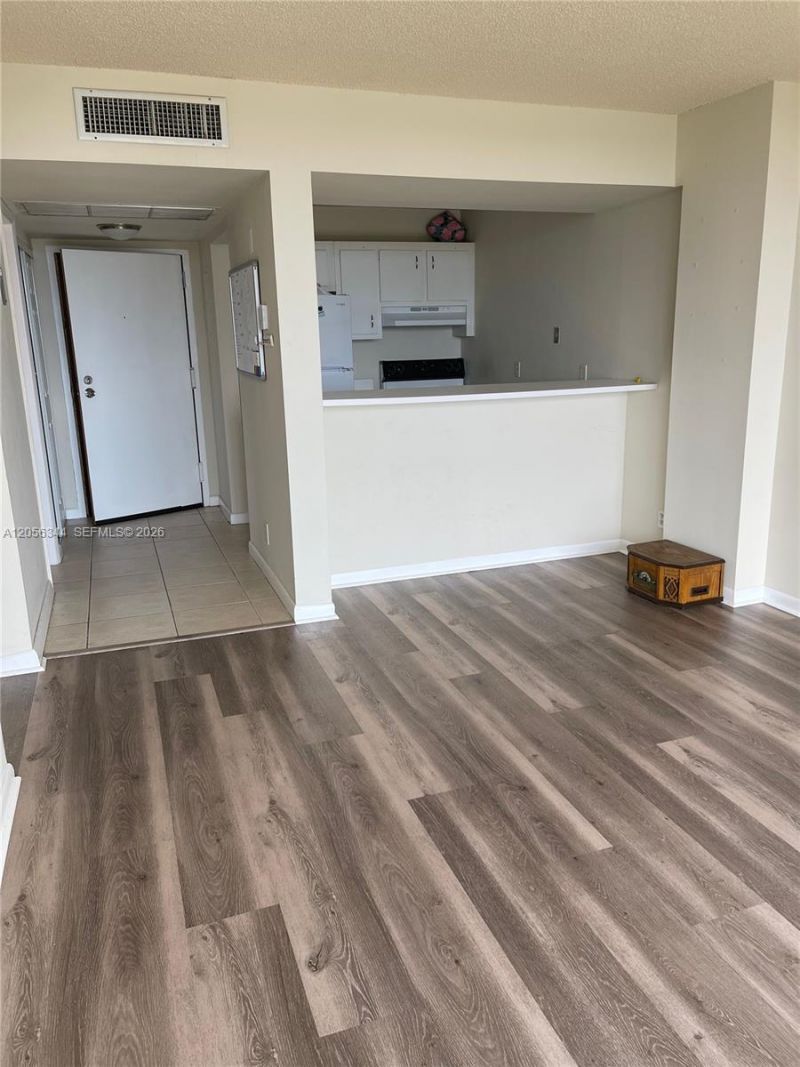 4222 Inverrary Blvd, Unit 4512, Lauderhill, FL 33319 Photo