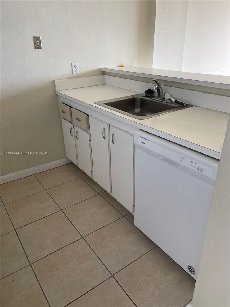 4222 Inverrary Blvd, Unit 4512, Lauderhill, FL 33319 Photo