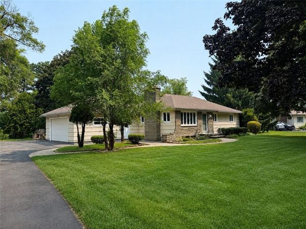 483 Brookview Drive, Rochester, NY 14617