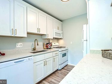 8000 LE HAVRE PLACE, Unit 12, FALLS CHURCH, VA 22042