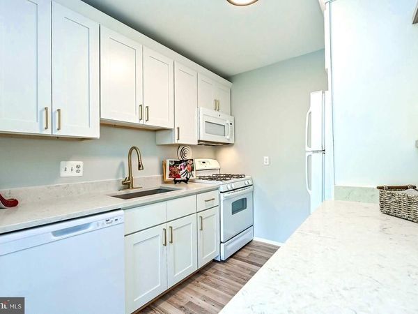 8000 LE HAVRE PLACE, Unit 12, FALLS CHURCH, VA 22042