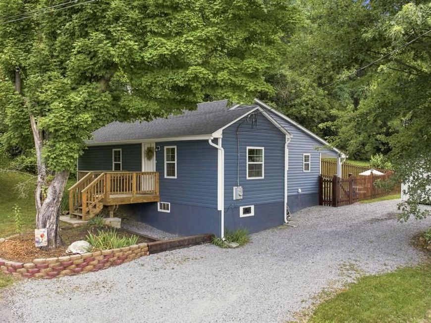 96 George Lane, Berkeley Springs, WV 25411 Main Photo