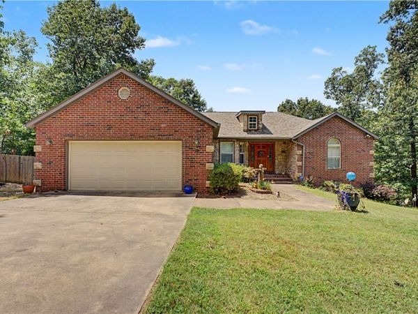 5 Queensborough Drive , Bella Vista, AR 72715