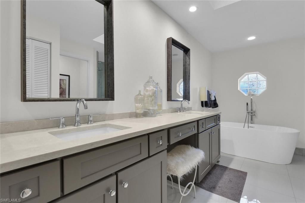 2124 Paget Cir, Unit 1, Naples, FL 34112 Photo