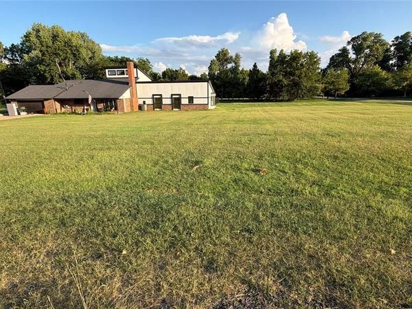 707 Cedar Springs Drive, Tuttle, OK 73089