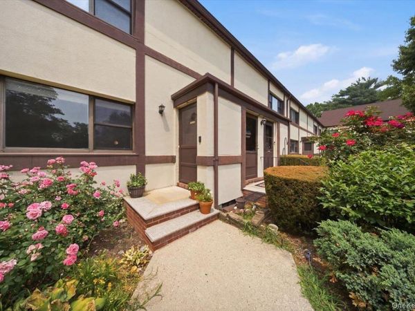 107 15th Street , Unit F1, Garden City, NY 11530