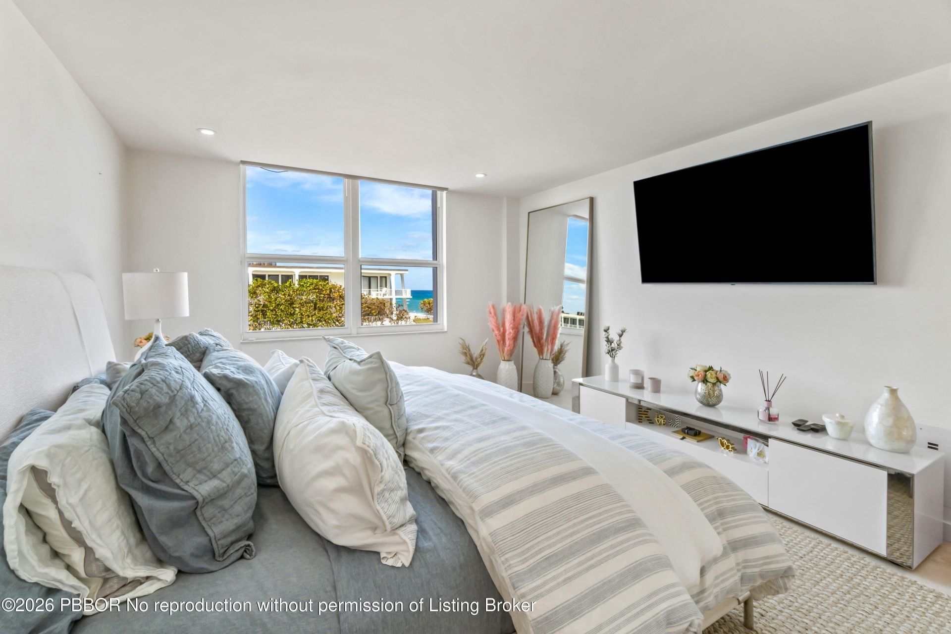2295 S Ocean Boulevard, Unit 425, Palm Beach, FL 33480 Photo