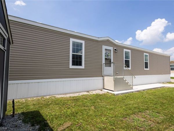 28180 Oregon Road, Unit 710, Perrysburg, OH 43551
