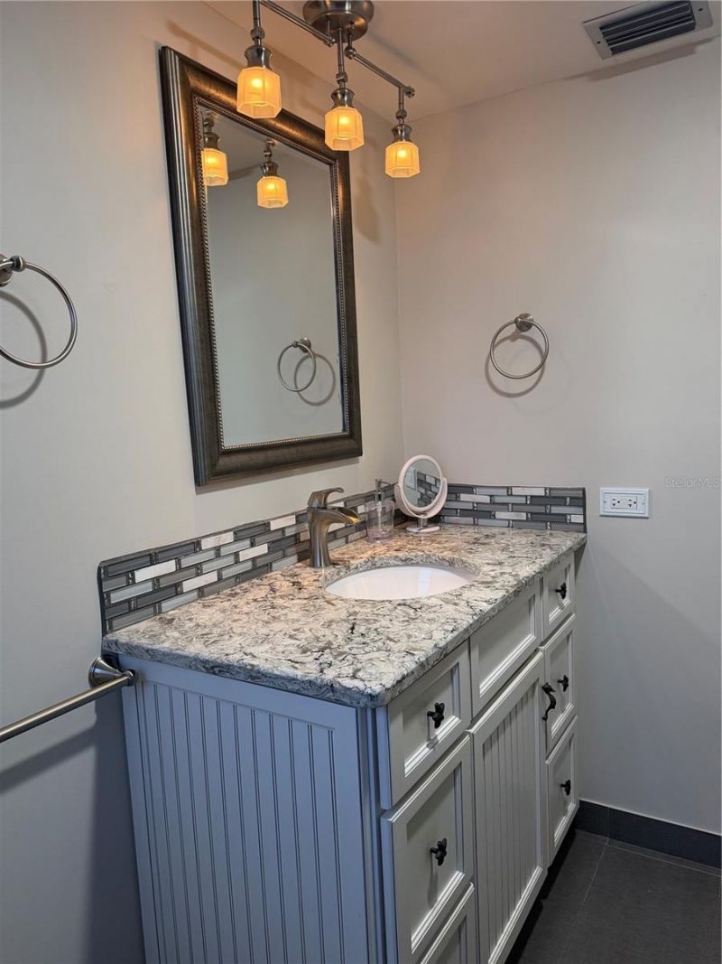 1400 1st Avenue W, Unit 806, Bradenton, FL 34205 Photo