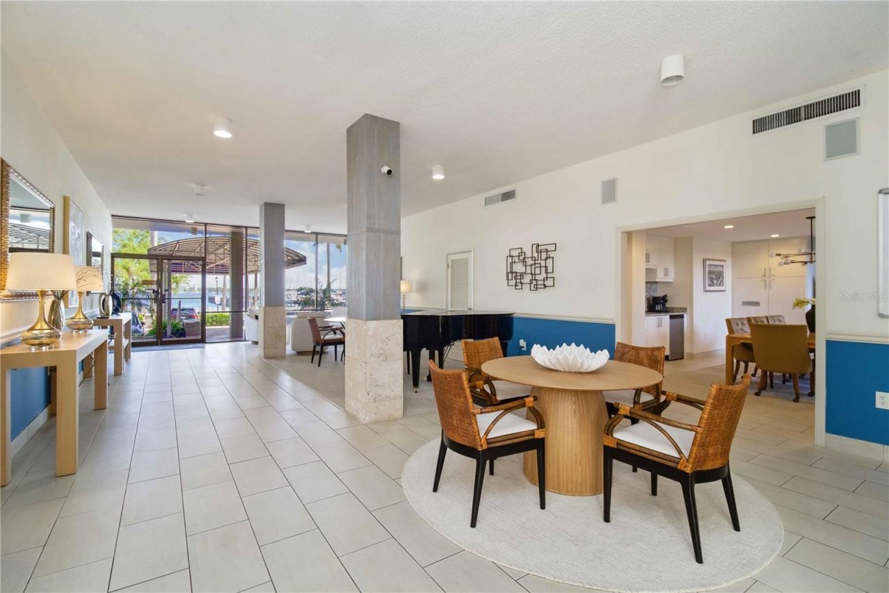 1400 1st Avenue W, Unit 806, Bradenton, FL 34205 Photo