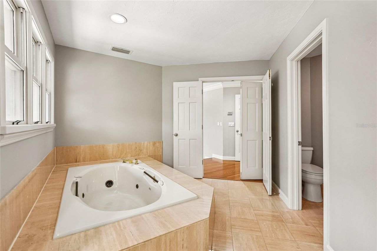 1675 Landings Lane, Sarasota, FL 34231 Photo