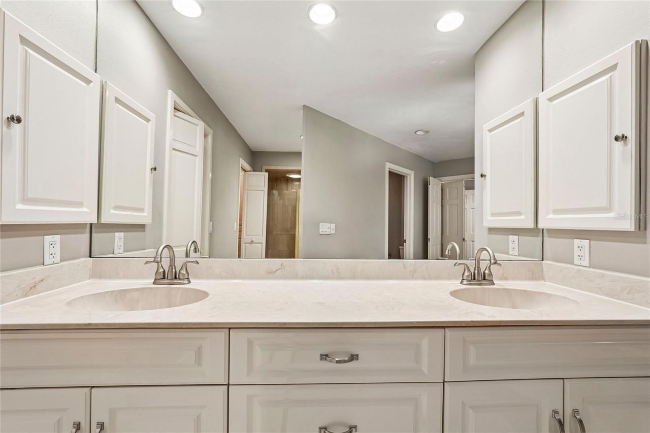 1675 Landings Lane, Sarasota, FL 34231 Photo