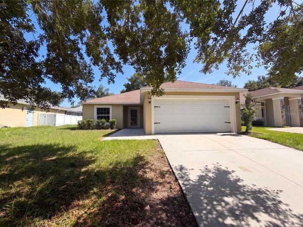 33137 IRONGATE DRIVE , LEESBURG, FL 34788