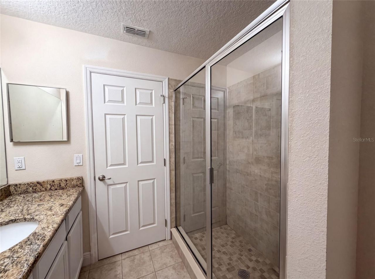 33137 Irongate Drive , Leesburg, FL 34788 Photo