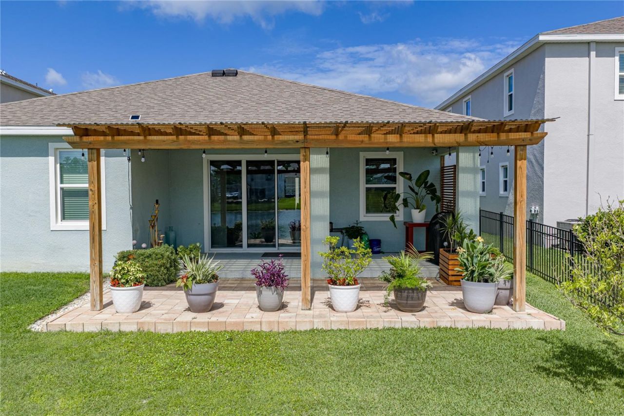 8382 Bower Bass Circle , Wesley Chapel, FL 33545 Photo