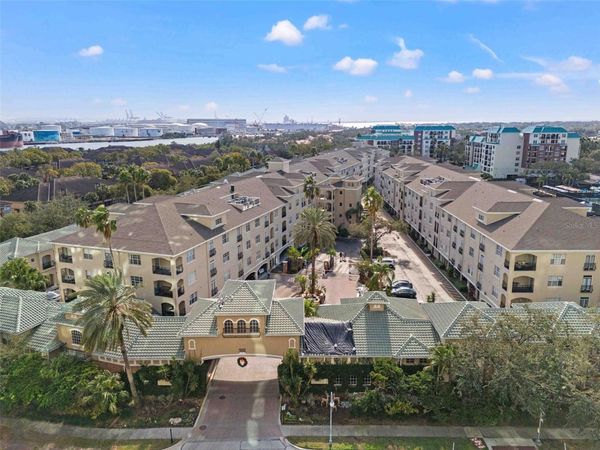 501 KNIGHTS RUN AVENUE , Unit 2111, TAMPA, FL 33602
