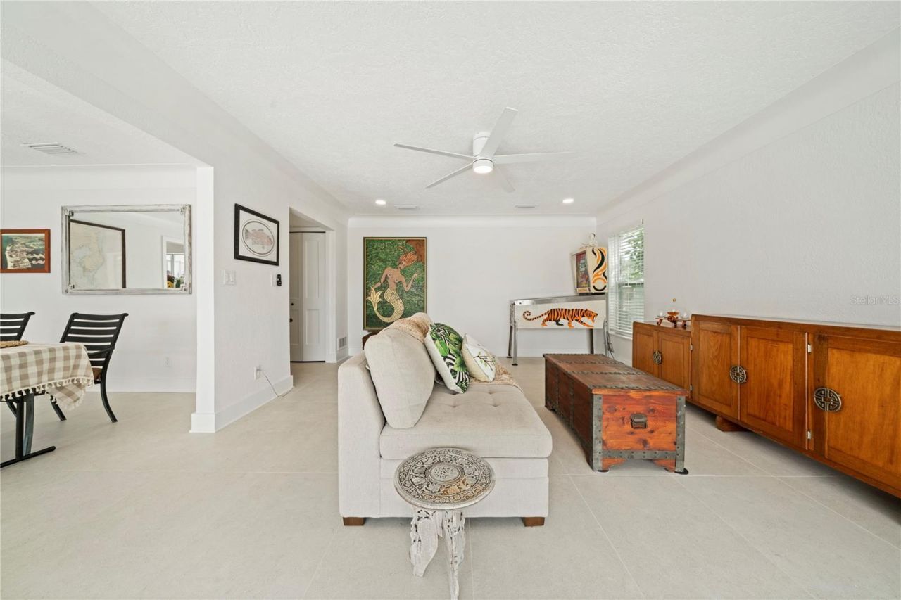 1924 Michigan Avenue Ne, Saint Petersburg, FL 33703 Photo