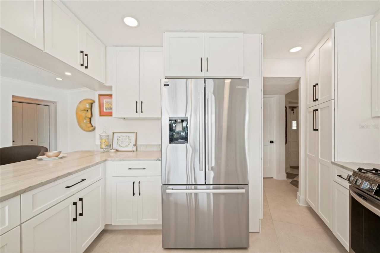 1924 Michigan Avenue Ne, Saint Petersburg, FL 33703 Photo