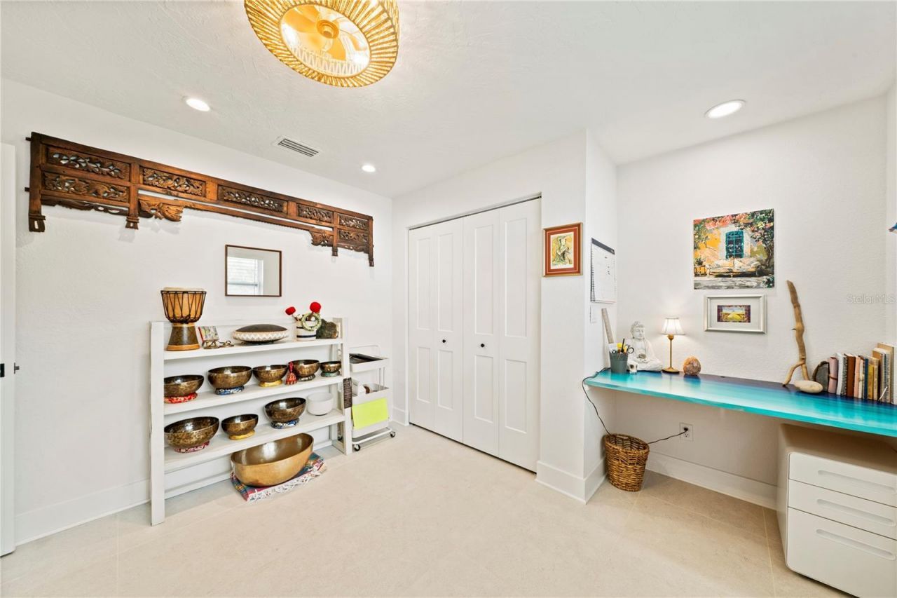 1924 Michigan Avenue Ne, Saint Petersburg, FL 33703 Photo
