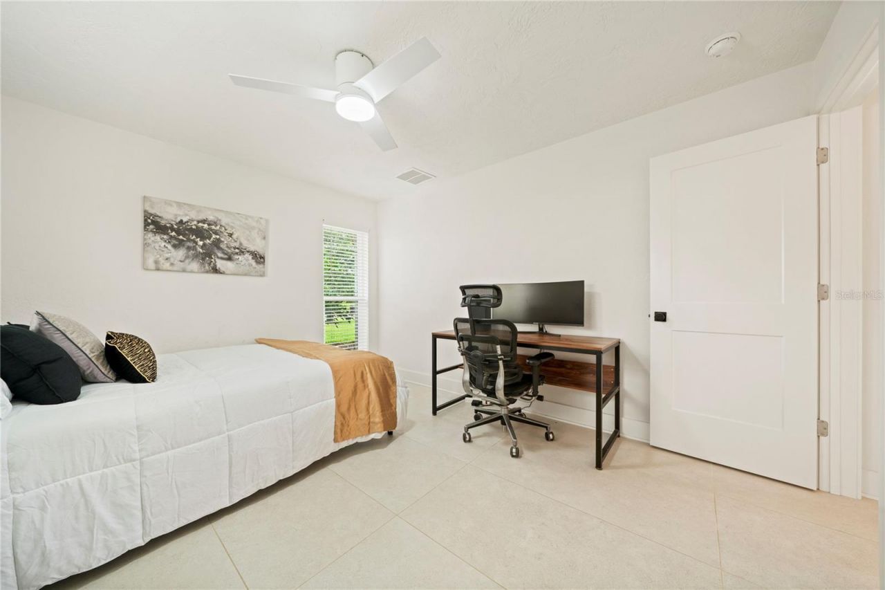 1924 Michigan Avenue Ne, Saint Petersburg, FL 33703 Photo