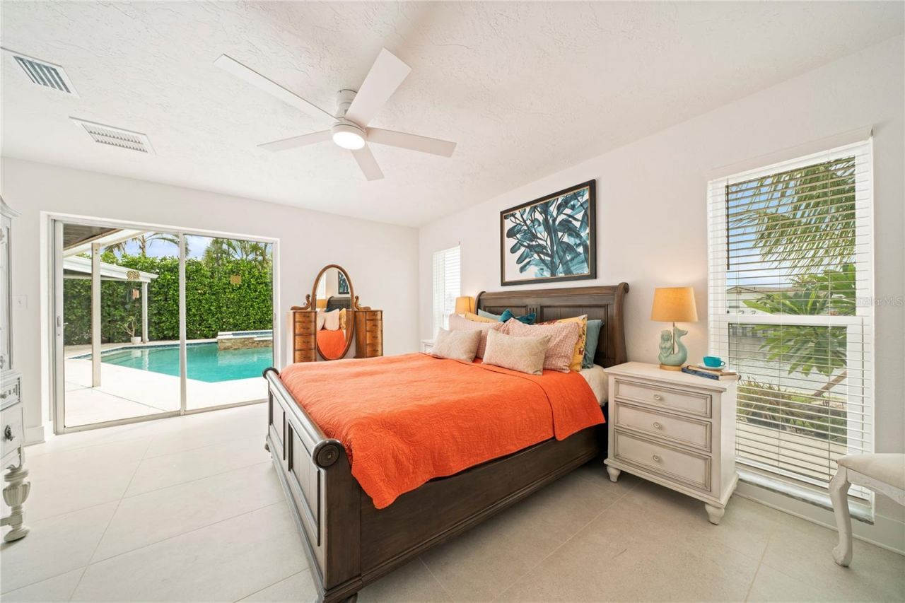 1924 Michigan Avenue Ne, Saint Petersburg, FL 33703 Photo