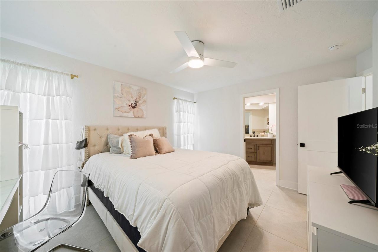 1924 Michigan Avenue Ne, Saint Petersburg, FL 33703 Photo