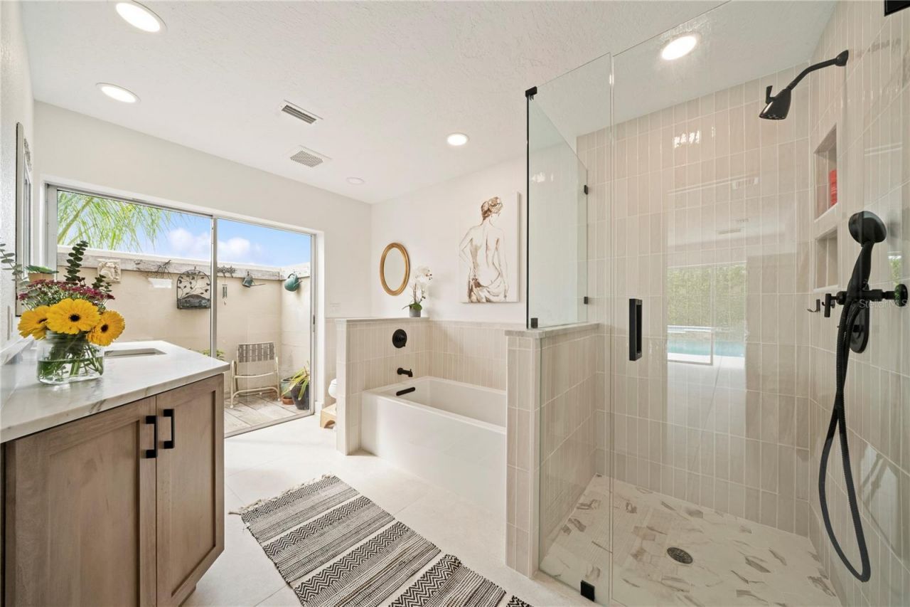 1924 Michigan Avenue Ne, Saint Petersburg, FL 33703 Photo