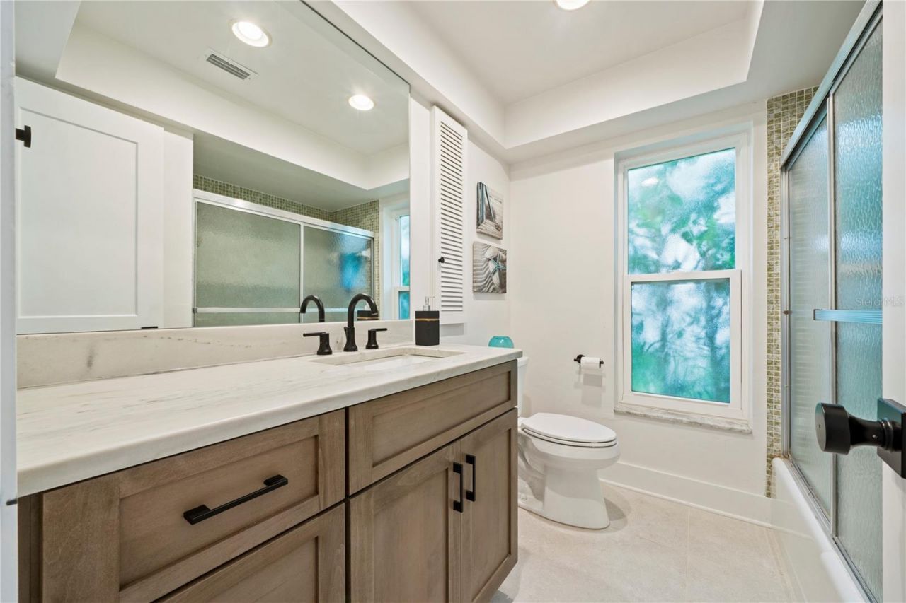 1924 Michigan Avenue Ne, Saint Petersburg, FL 33703 Photo