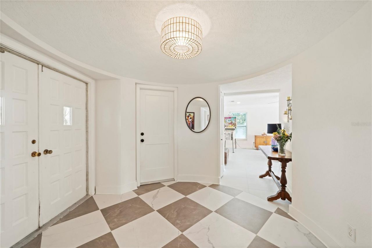 1924 Michigan Avenue Ne, Saint Petersburg, FL 33703 Photo