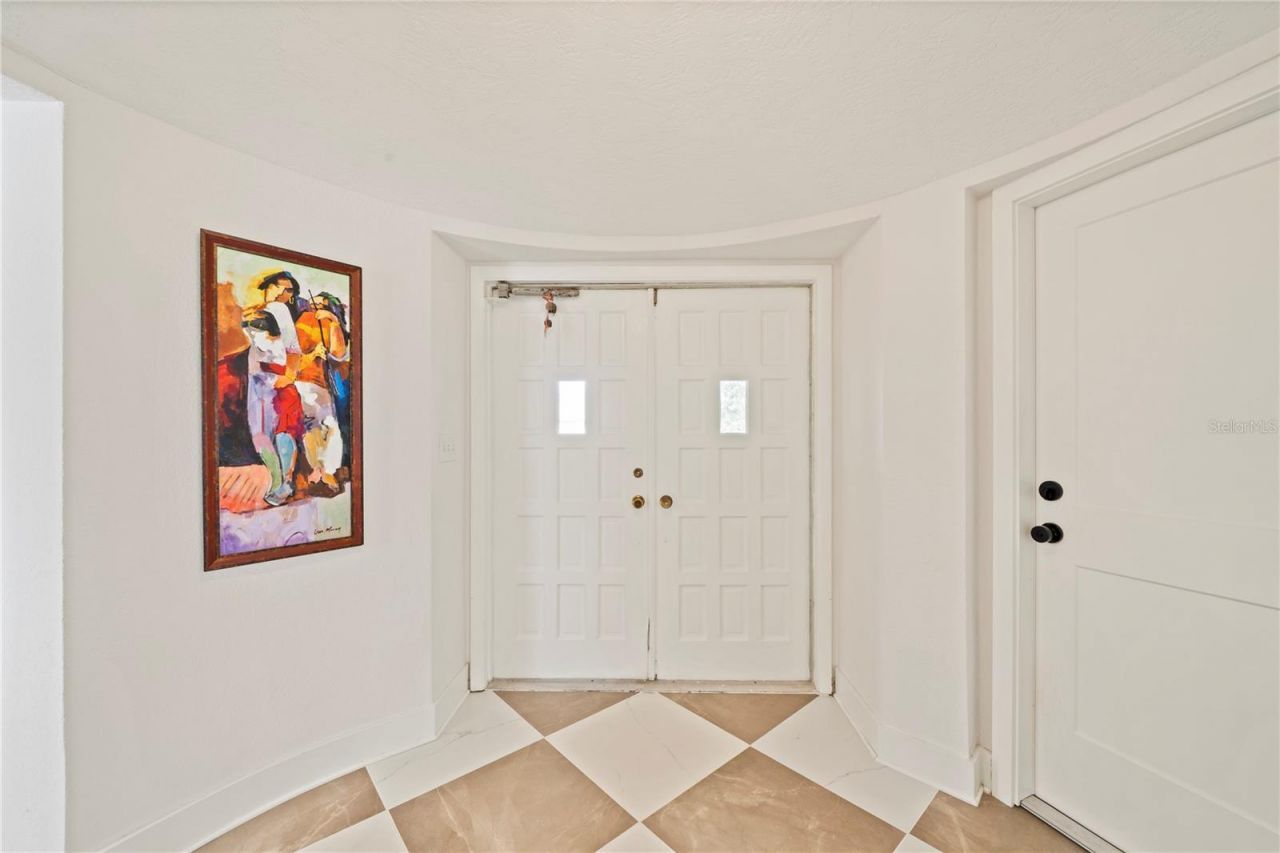 1924 Michigan Avenue Ne, Saint Petersburg, FL 33703 Photo