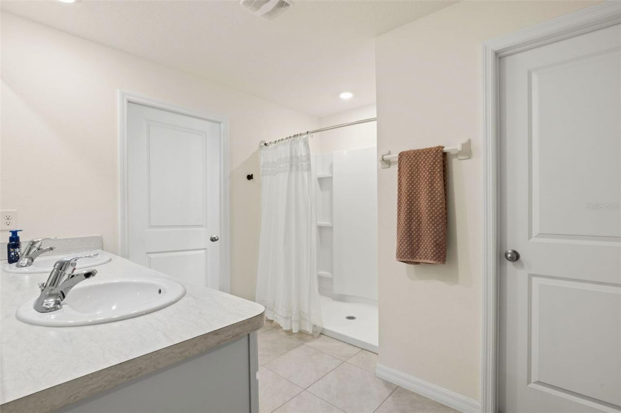 5480 Flint Hills Drive , Wimauma, FL 33598 Photo