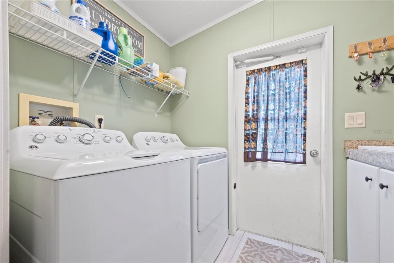 9889 NW 9th Court, Branford, FL 32008 Photo
